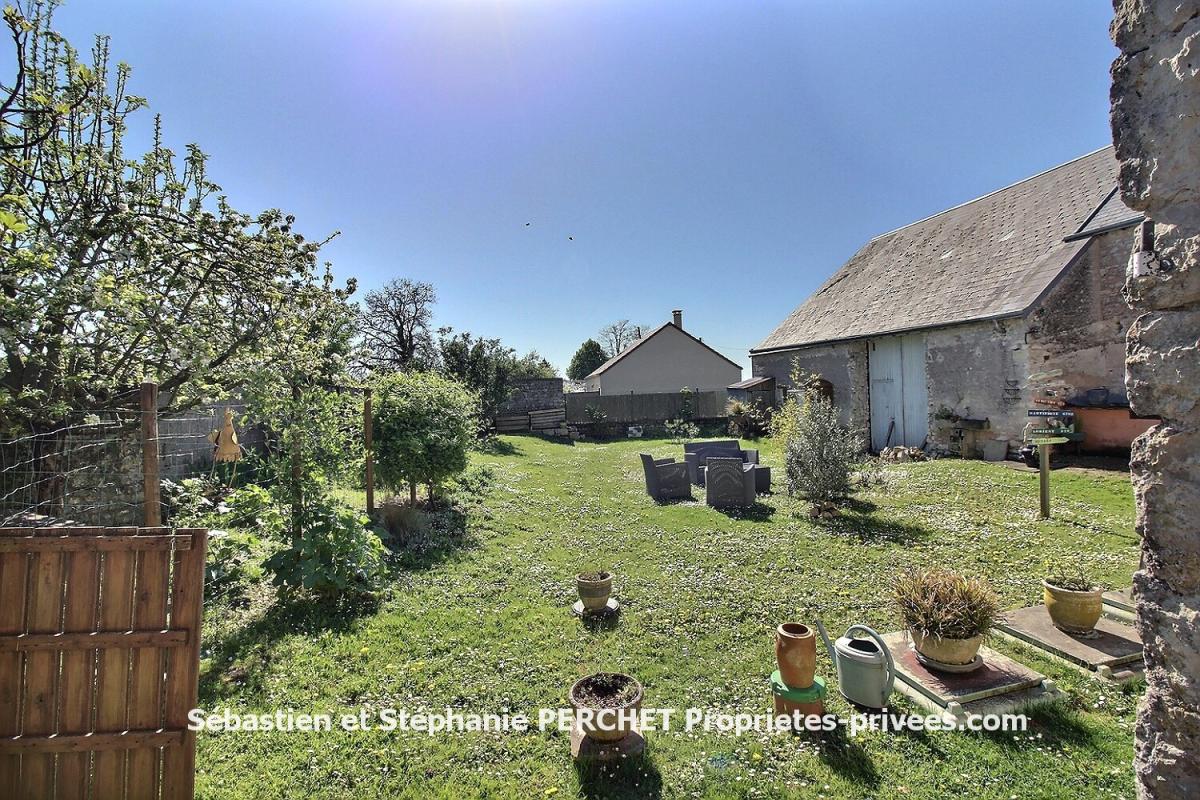 TERMINIERS Maison de village 3 chambres 150 m2 12