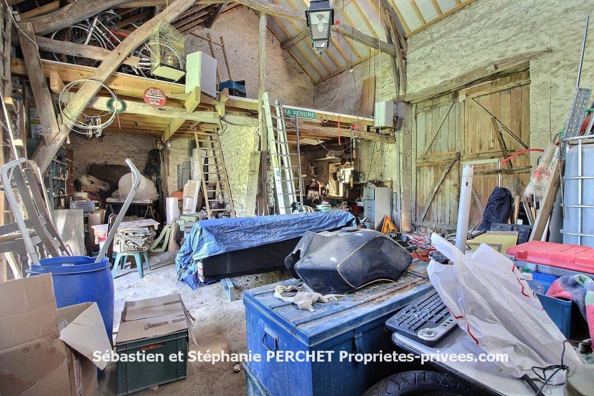 TERMINIERS Maison de village 3 chambres 150 m2 14