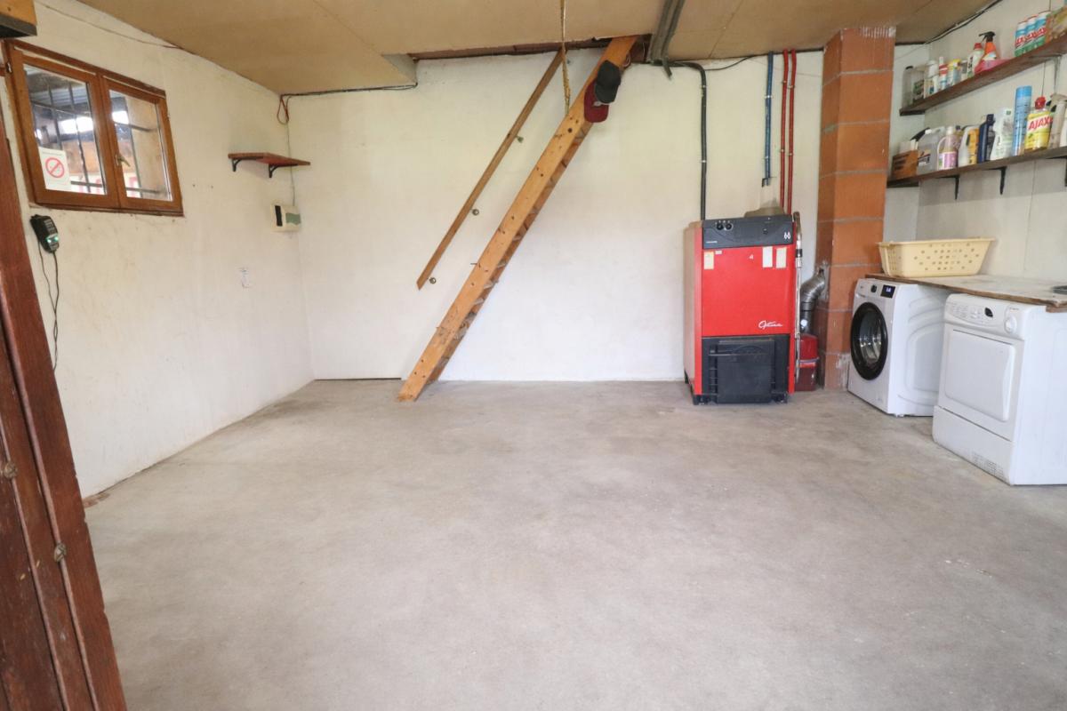 PESCHADOIRES Maison Peschadoires 7 pièce(s) 160 m2 environs + jardin +/-2000 m2 17