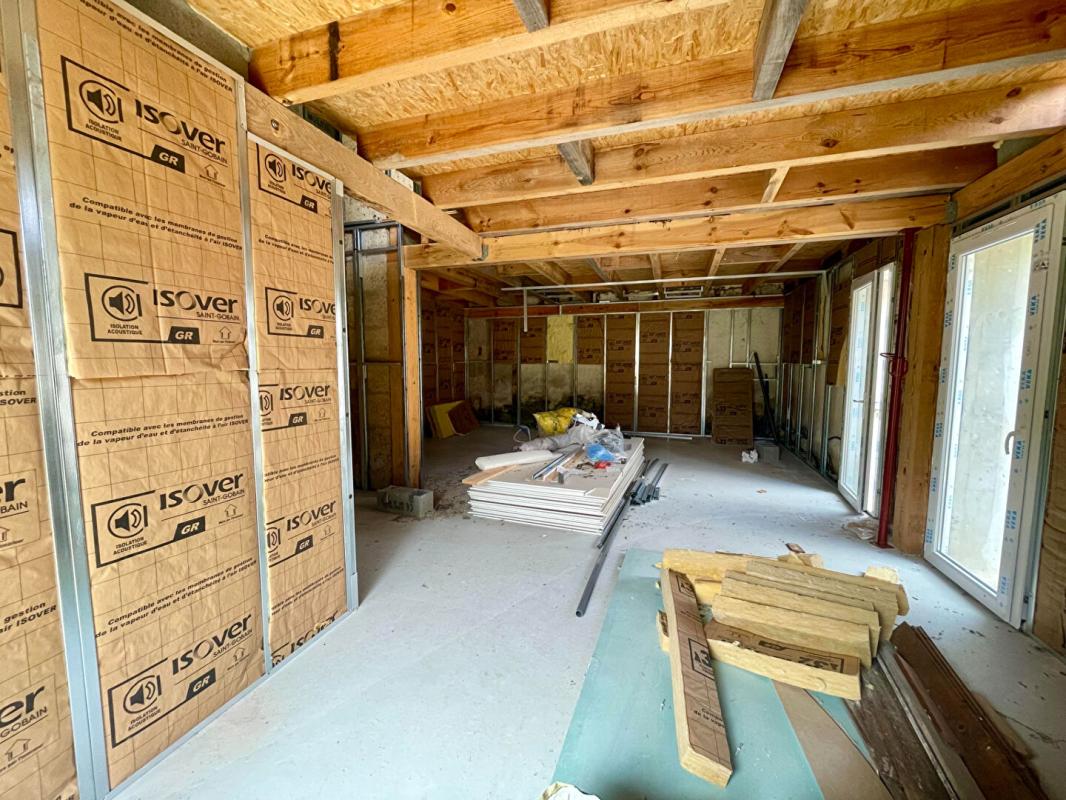 CIVRAC-DE-BLAYE Maison Civrac De Blaye 4 pièce(s) 91 m2 + Grange 200 m2 4