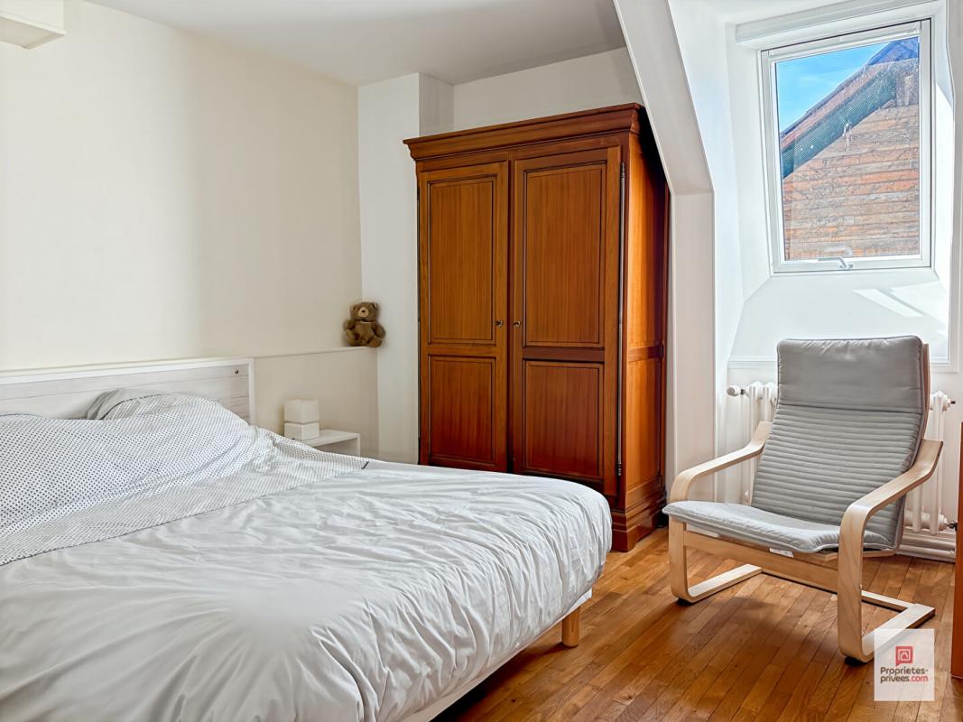 LA FLECHE Maison de Maitre - La Fleche 9 pièce(s) 244 m2 11