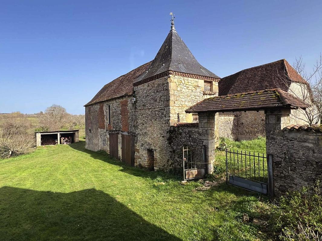 SAINT-GERMAIN-DES-PRES Maison Saint Germain Des Pres 12 pièce(s) 300 m2 2