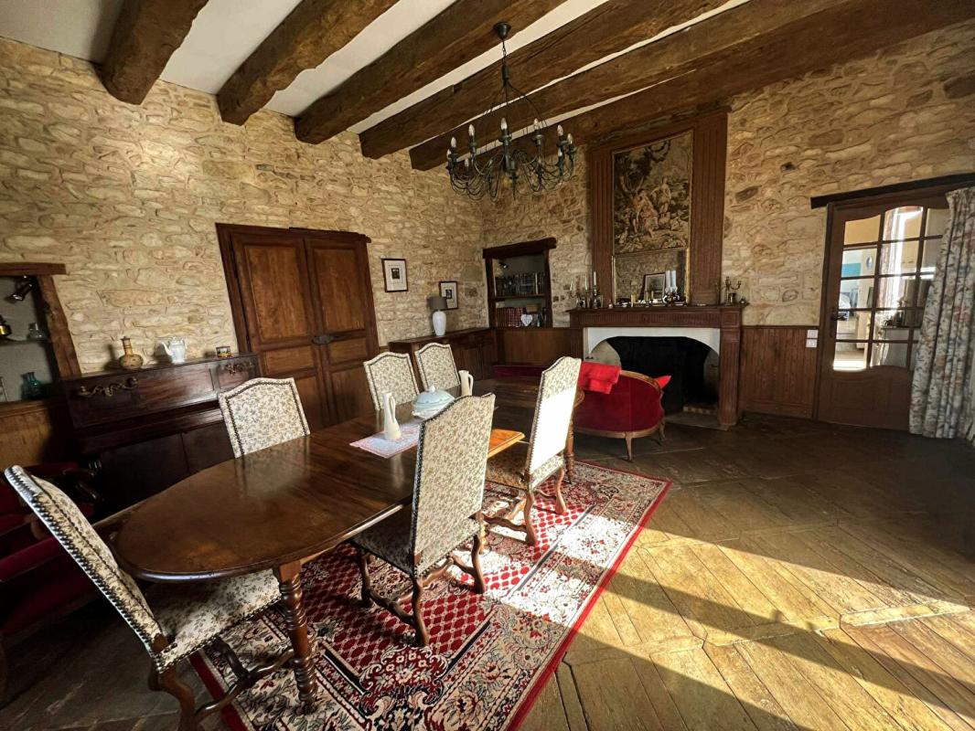 SAINT-GERMAIN-DES-PRES Maison Saint Germain Des Pres 12 pièce(s) 300 m2 3