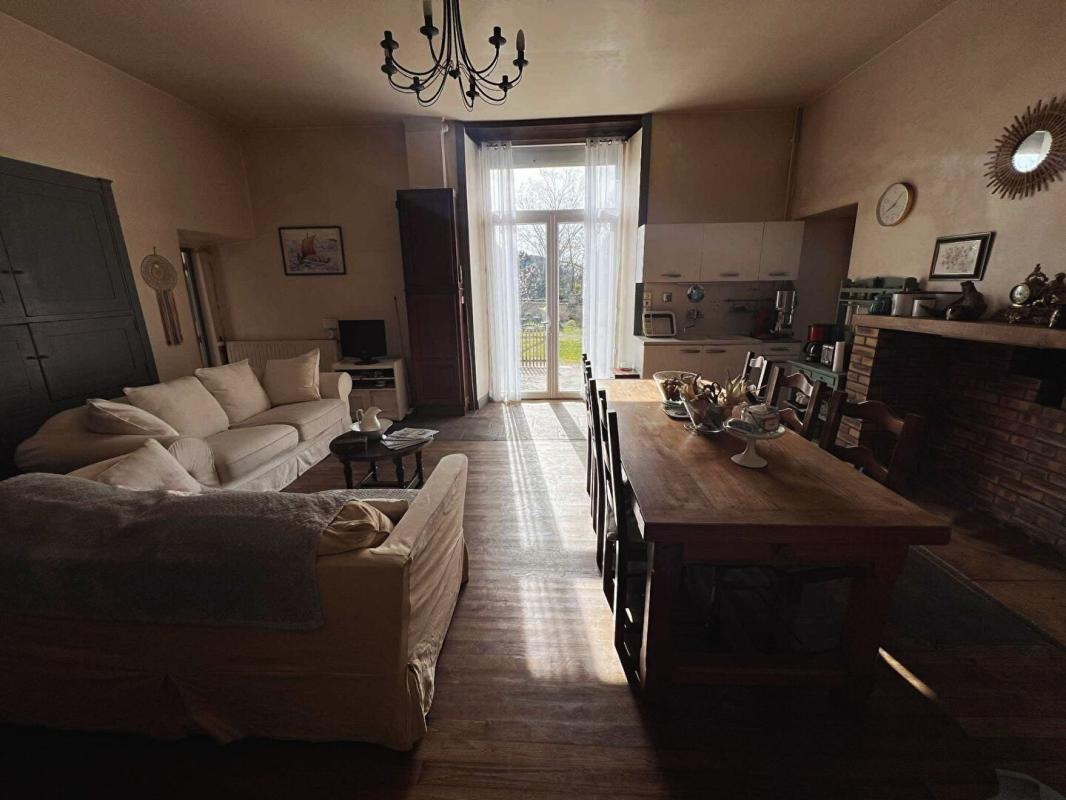 SAINT-GERMAIN-DES-PRES Maison Saint Germain Des Pres 12 pièce(s) 300 m2 7