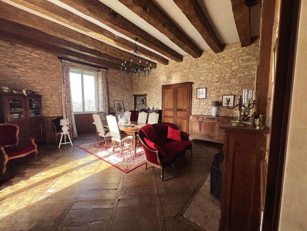 SAINT-GERMAIN-DES-PRES Maison Saint Germain Des Pres 12 pièce(s) 300 m2 9