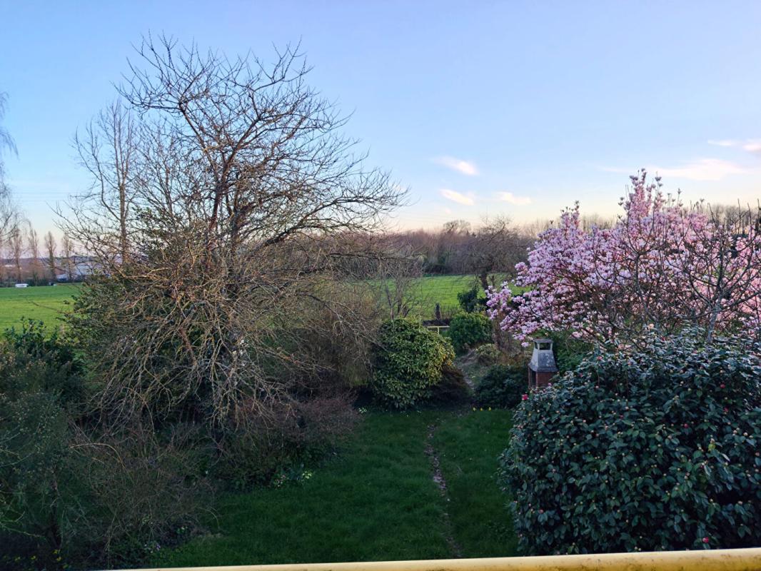 LE RHEU Maison 3 chambres jardin sans vis à vis 9