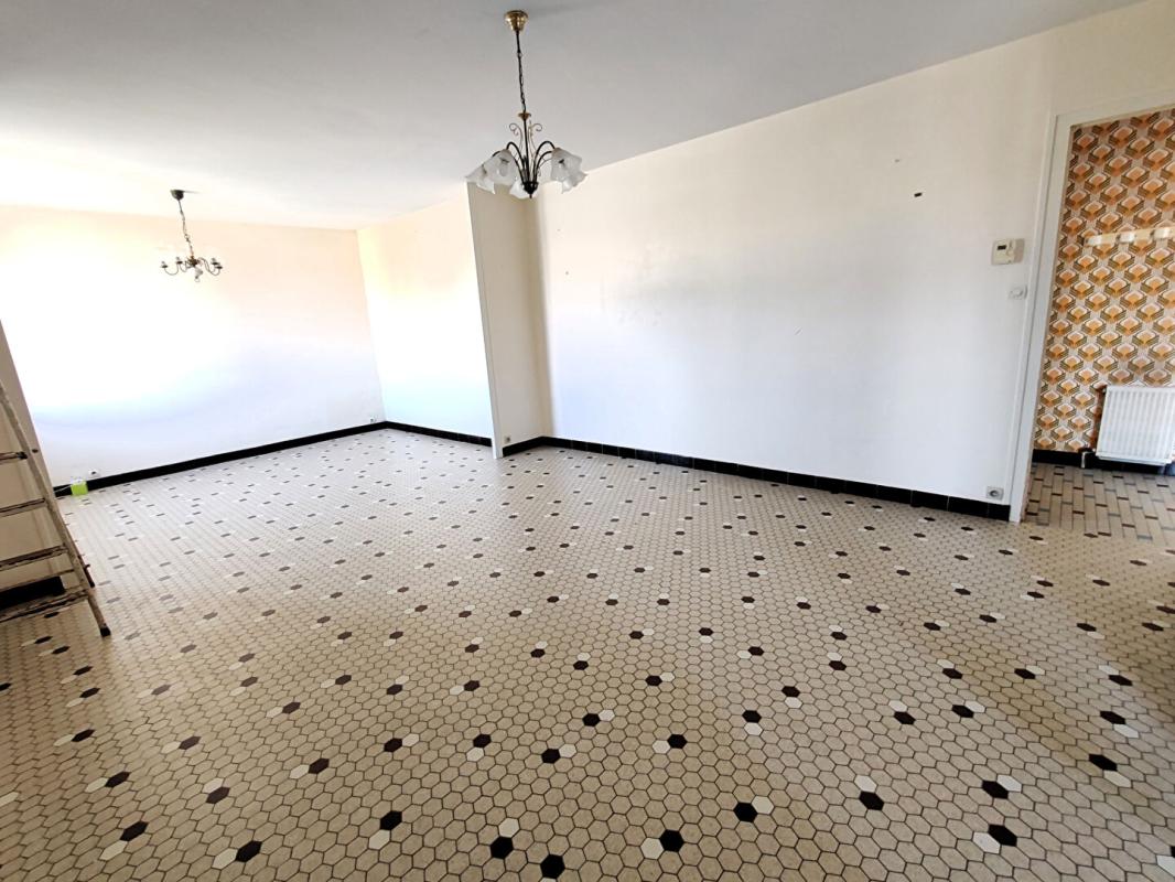 NUAILLE-D'AUNIS Nuaillé d'aunis 17540 ; maison de 104 m2, 4 chambres, parcelle de 604 m2 8