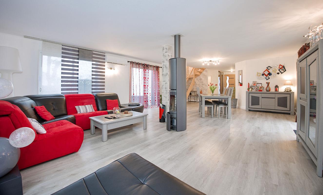 LA CHAPELLE-ACHARD Maison Les Achards 7 pièce(s) 180 m2 6