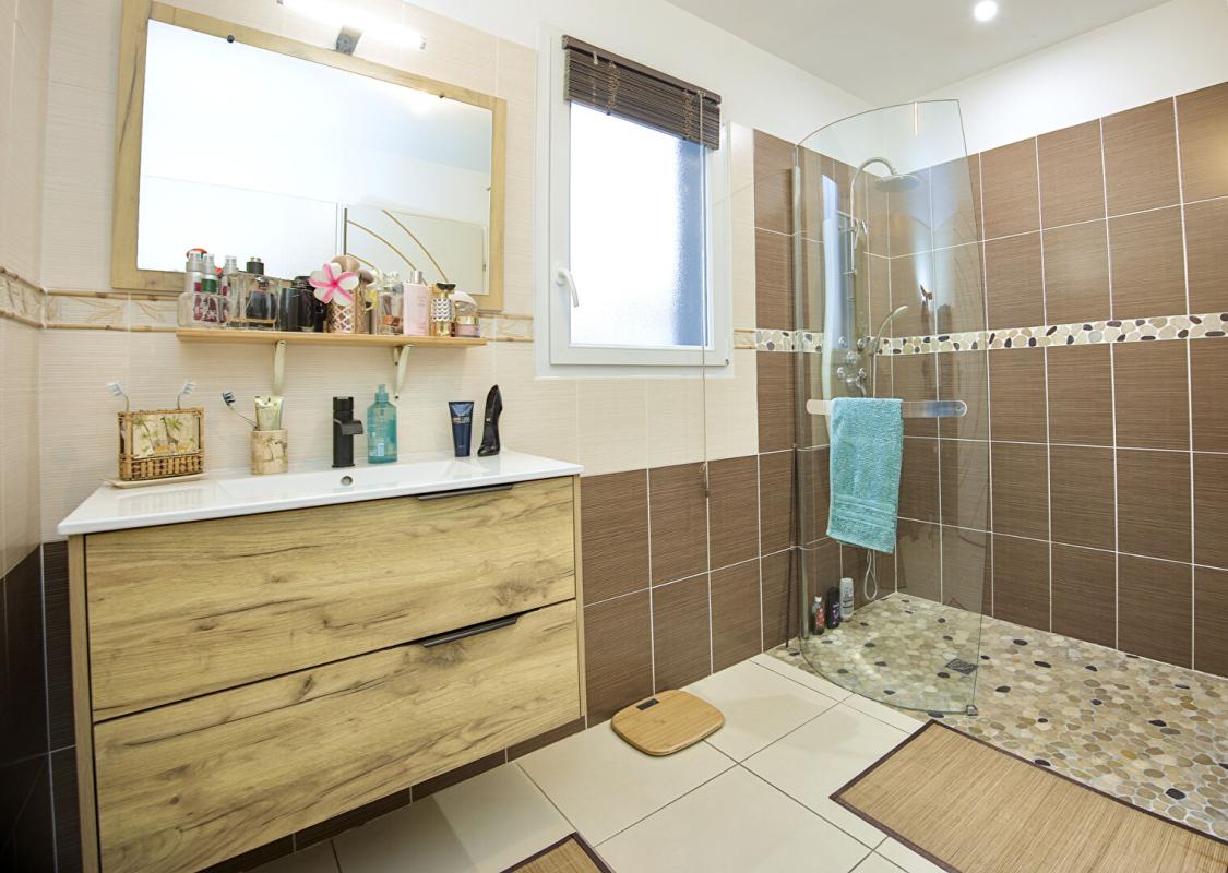 LA CHAPELLE-ACHARD Maison Les Achards 7 pièce(s) 180 m2 9