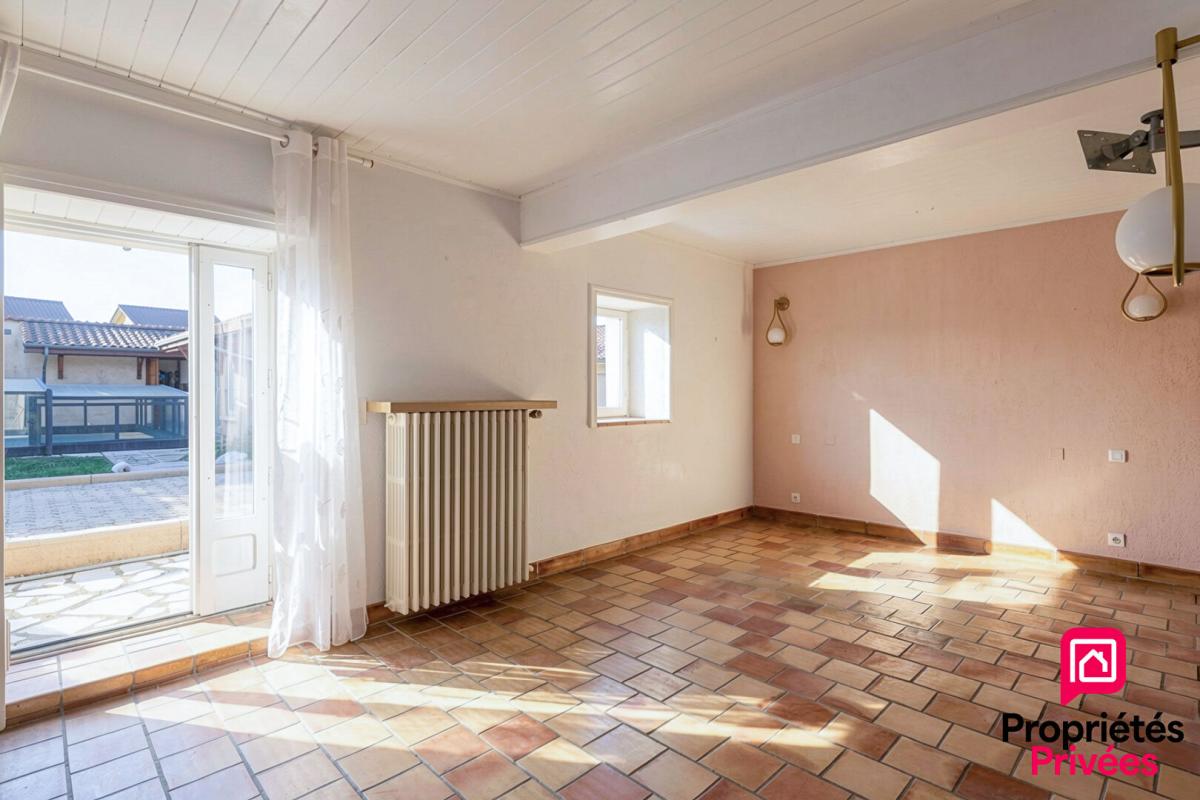 OYTIER-SAINT-OBLAS Maison de caractère de 257 m2 avec T2 indépendant - Oytier-Saint-Oblas 5