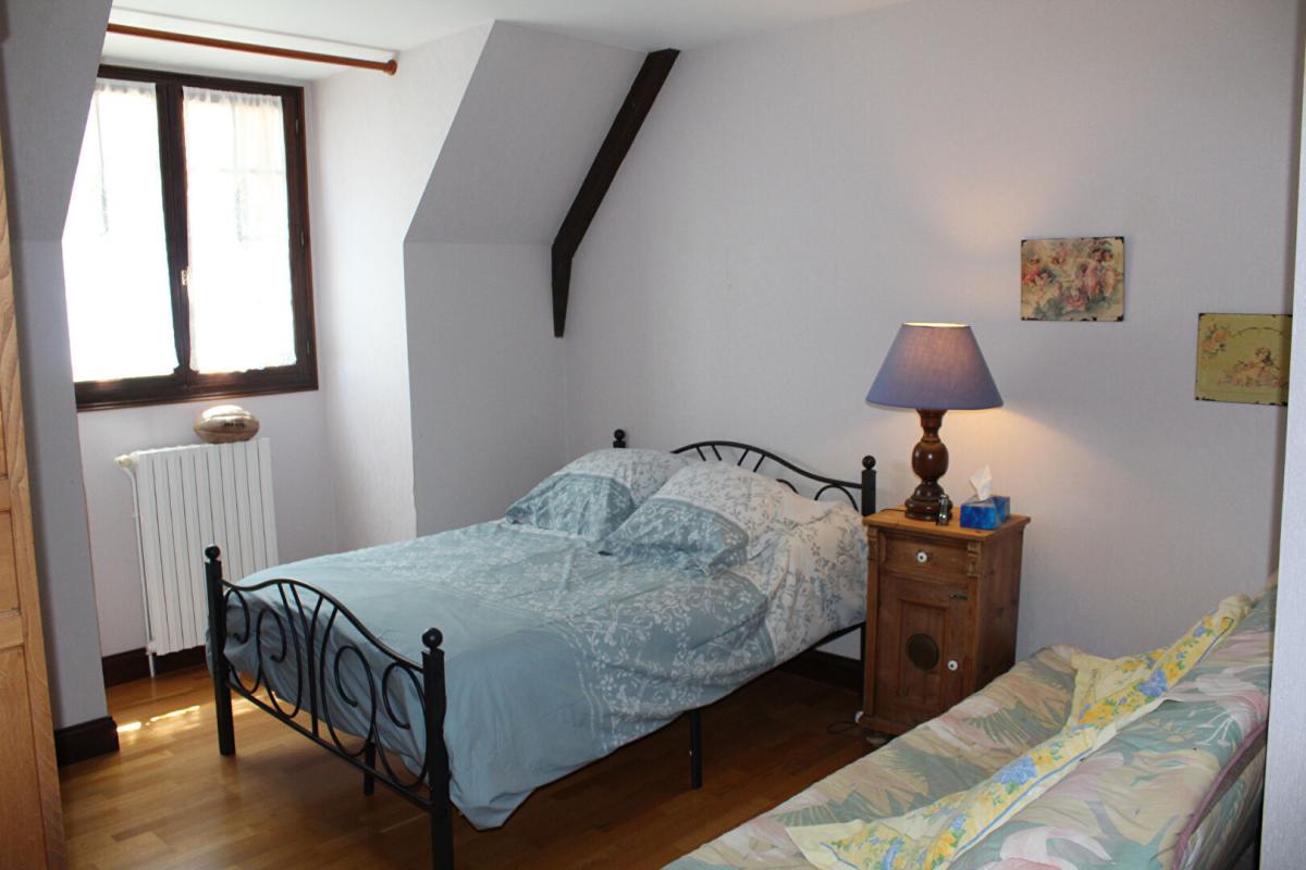 TRELISSAC Grande maison familiale 300 M2 12