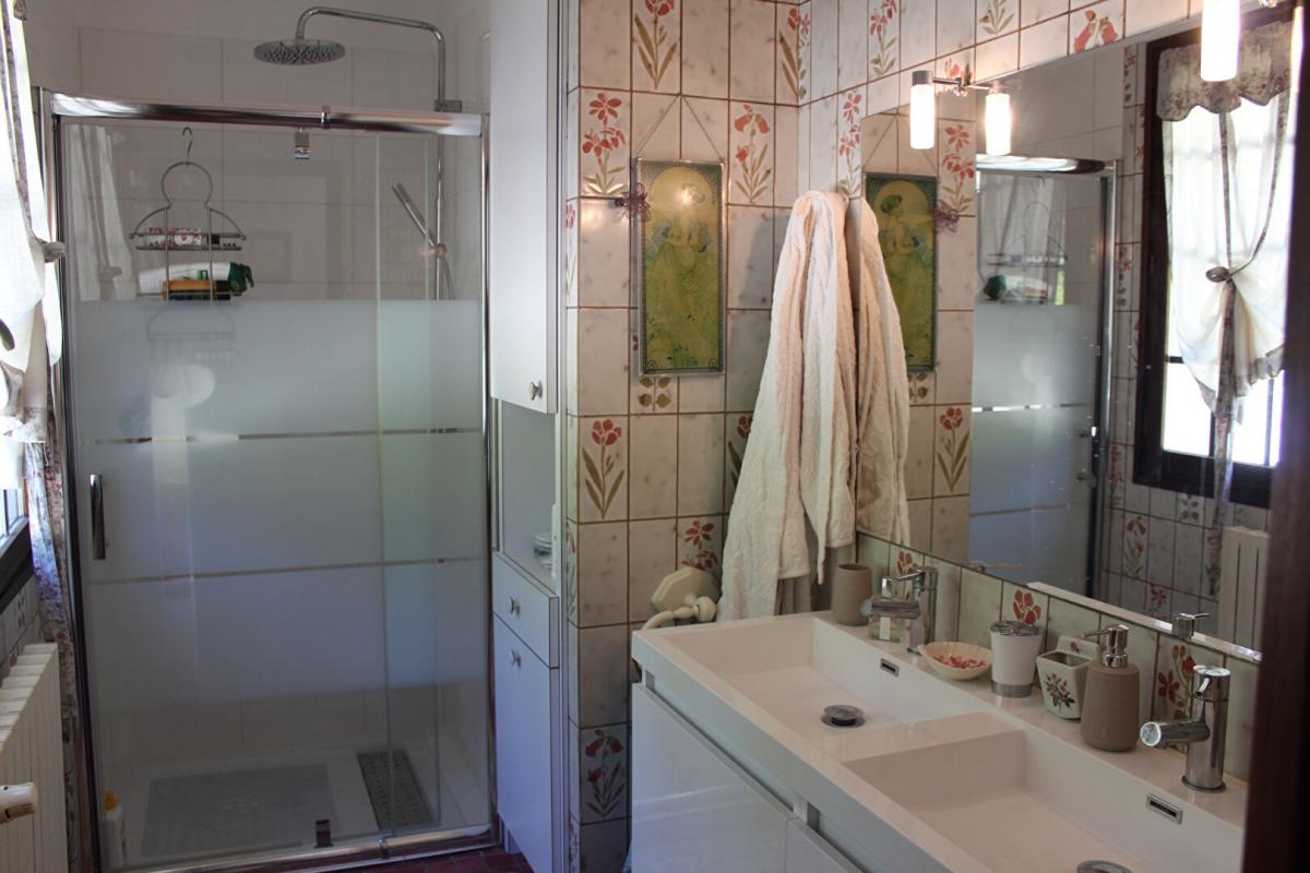 TRELISSAC Grande maison familiale 300 M2 8