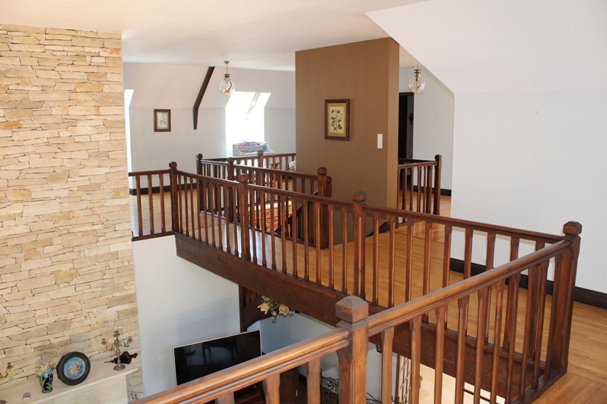 TRELISSAC Grande maison familiale 300 M2 9