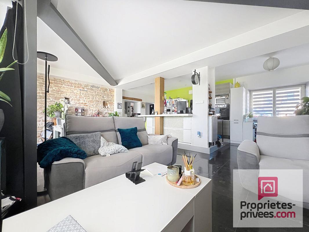 RUFFEY-LES-ECHIREY Maison/ Immeuble à rénover Ruffey Les Echirey 237,50 m2 5