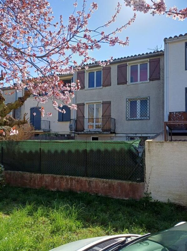 CARCASSONNE Maison avec jardin et grand garage 11