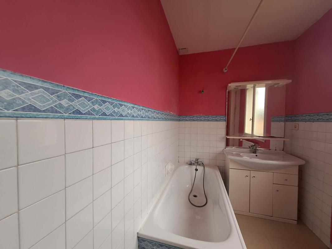 CARCASSONNE Maison avec jardin et grand garage 5