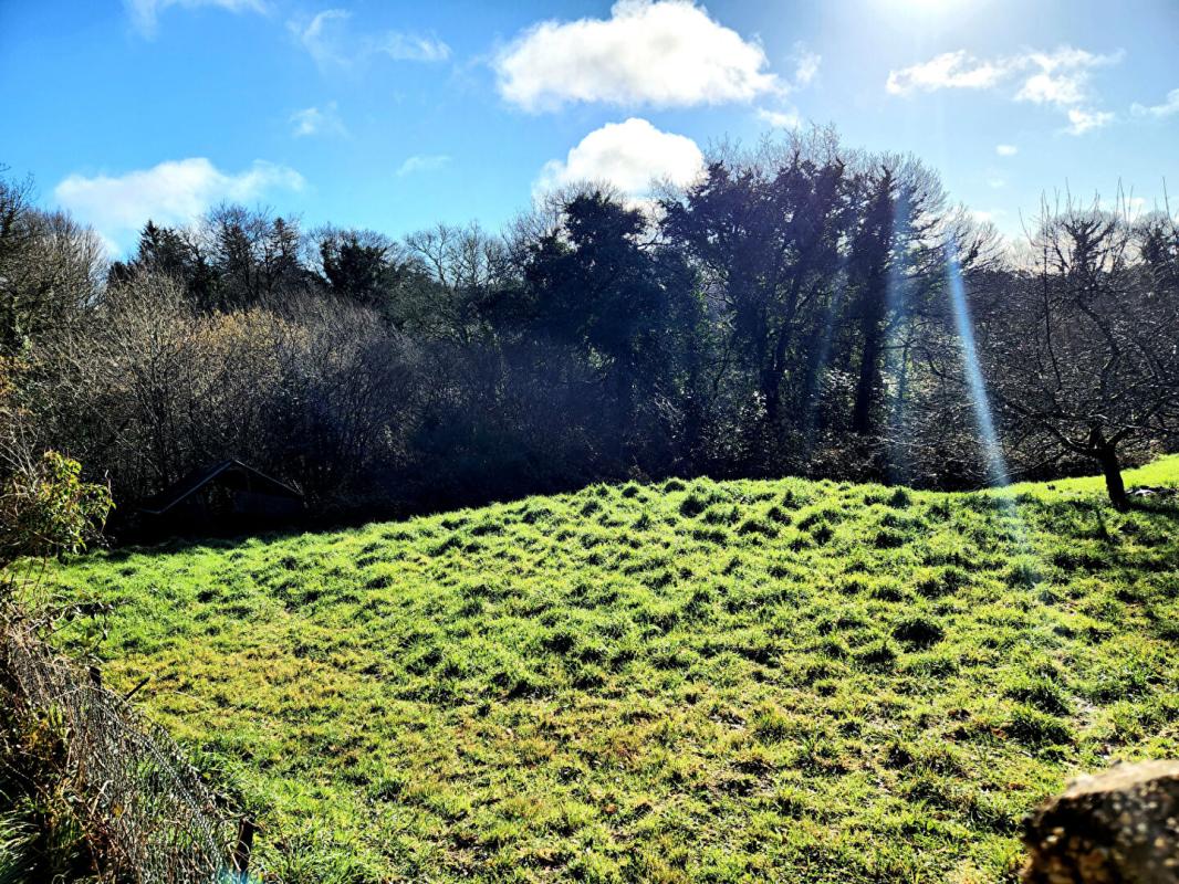 LANVENEGEN Lanvenegen 56320  - Au calme - Maison à  restaurer de 85 m2  sur 4.970 m2 - Prix : 99.990 2