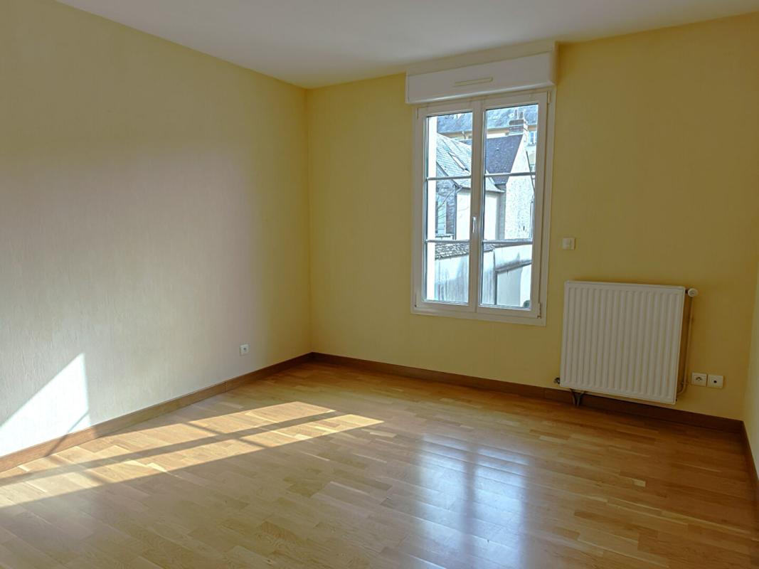 LA FERTE-BERNARD Belle maison familiale à La Ferte Bernard 7 pièces 183 m2 9