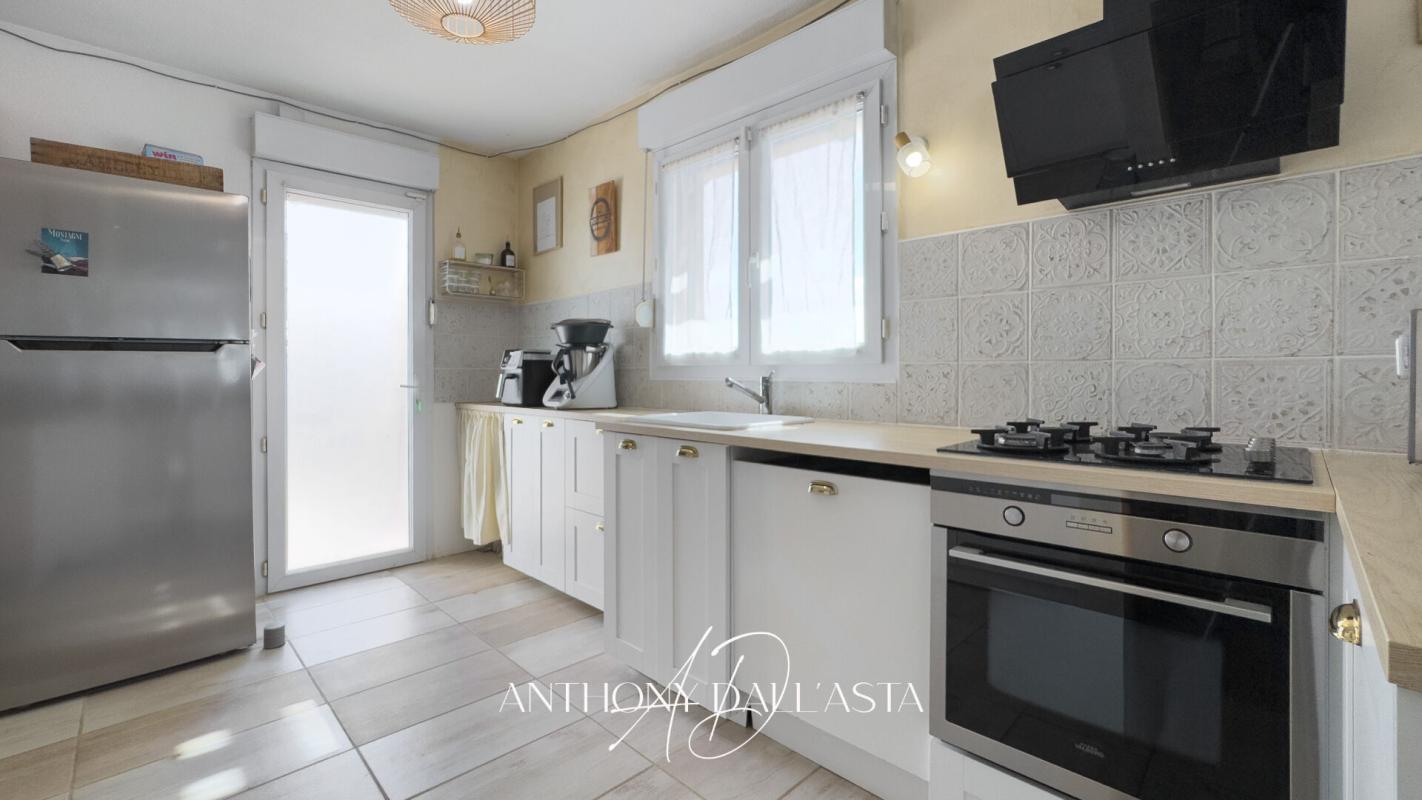 MOUSSOULENS Maison- 3 chambres- salon- séjour- cuisine- garage- jardin- terrasse 10