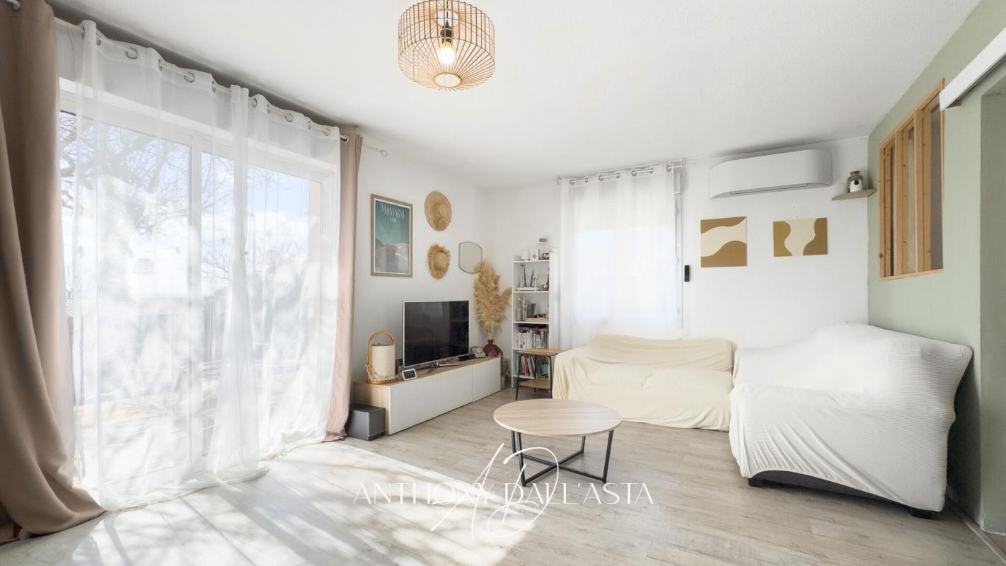 MOUSSOULENS Maison- 3 chambres- salon- séjour- cuisine- garage- jardin- terrasse 3