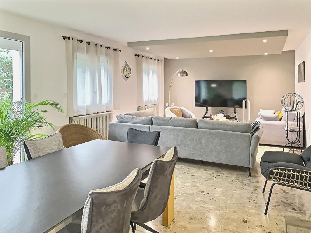 DIGNE-LES-BAINS Appartement 10 pièces 5 chambres Digne Les Bains 193 m2 4