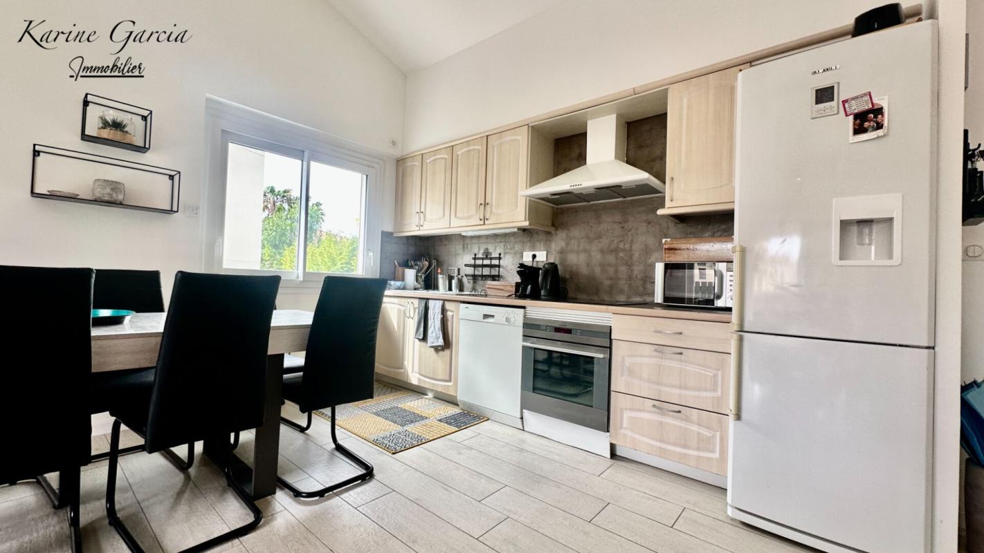 SANARY-SUR-MER SANARY SUR MER - APPARTEMENT DE TYPE 3 - PARKING PRIVATIF 5