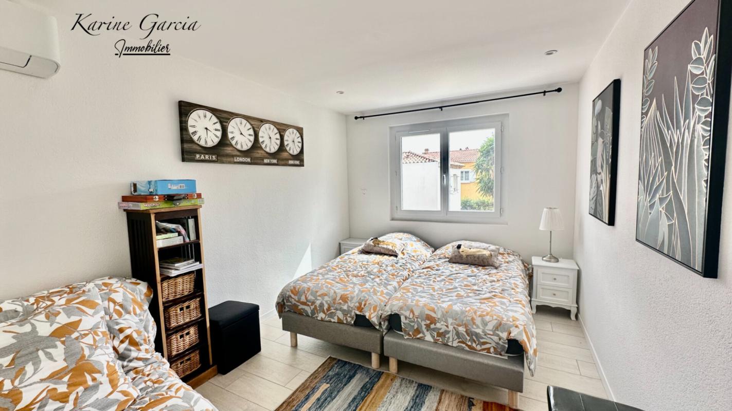 SANARY-SUR-MER SANARY SUR MER - APPARTEMENT DE TYPE 3 - PARKING PRIVATIF 9