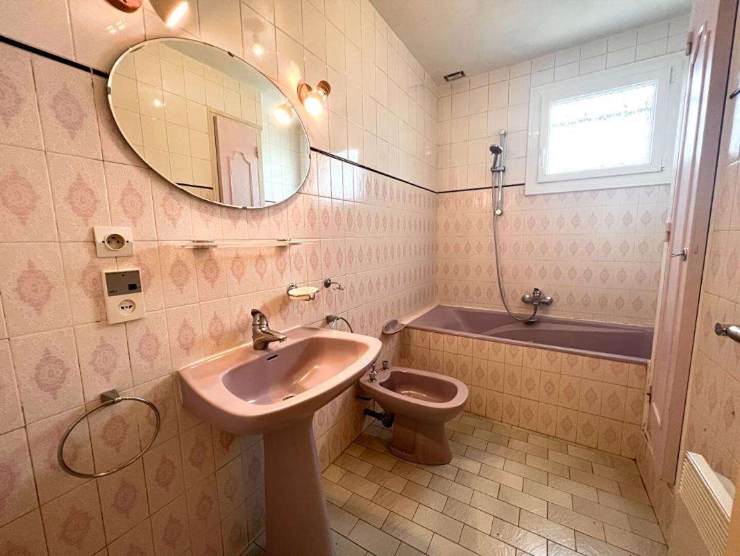 MONDOUBLEAU MAISON 120M2 GARE TGV VENDOME20MN 12