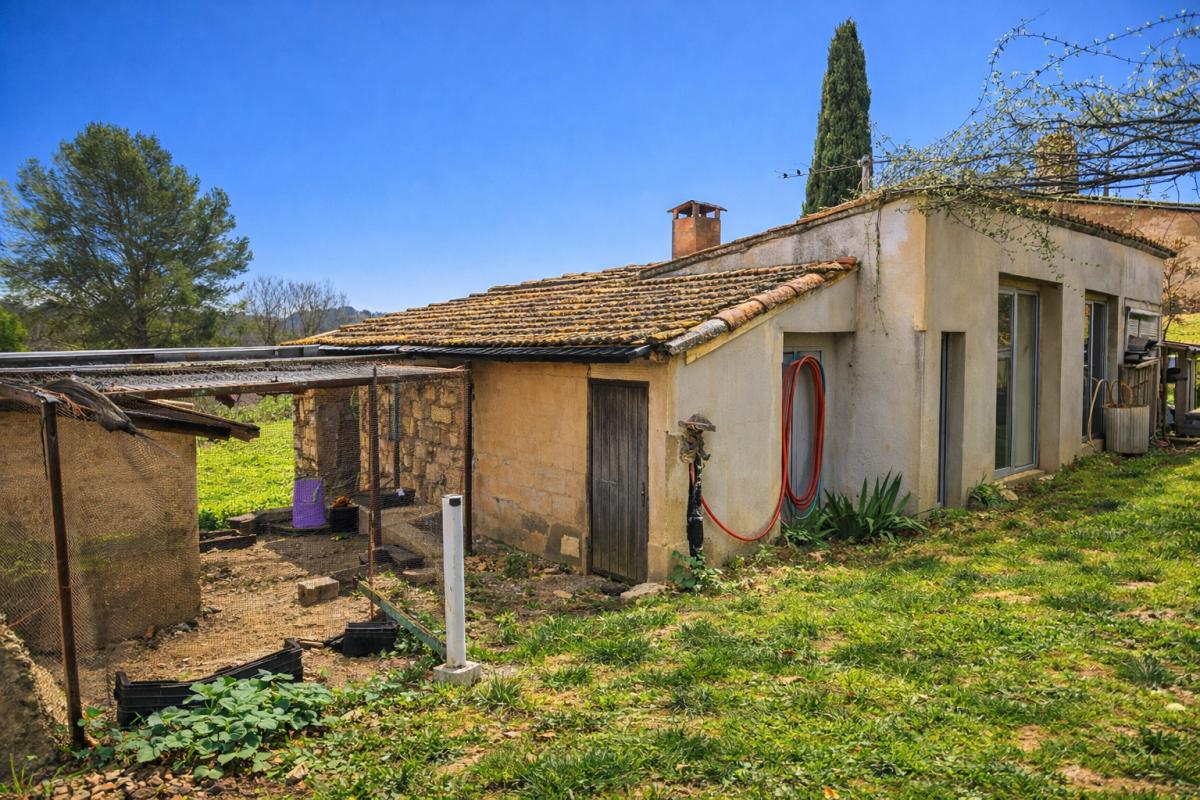 LA MOTTE Maison de maître de caractère au coeur de la Provence - La Motte 4