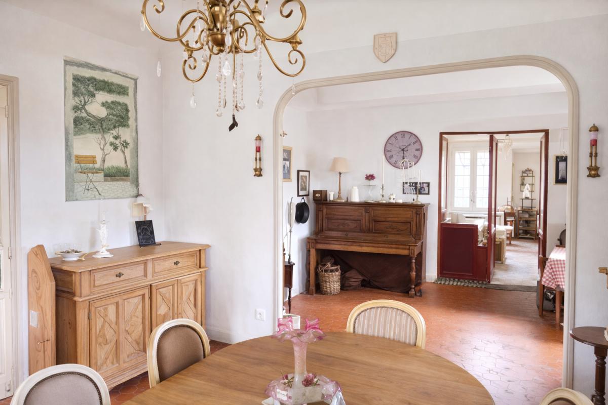 LA MOTTE Maison de maître de caractère au coeur de la Provence - La Motte 9