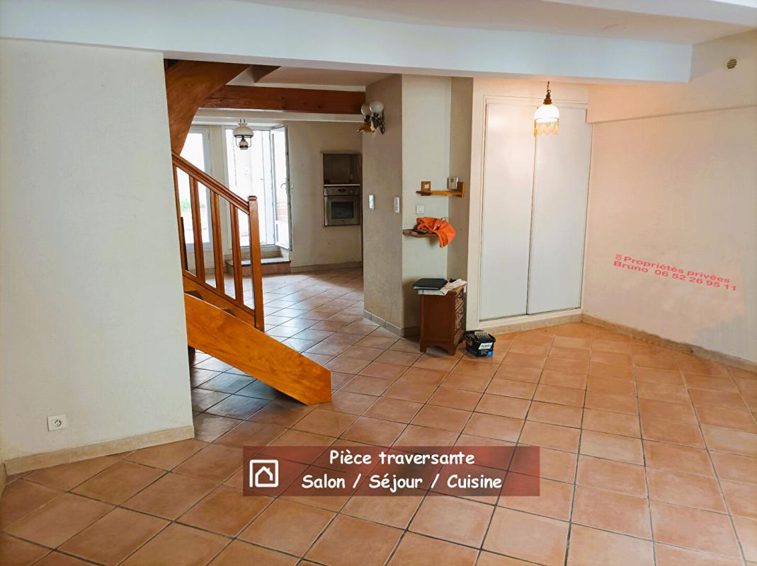 COUIZA Maison De Village 5 pièces avec cour intérieure - COUIZA 5