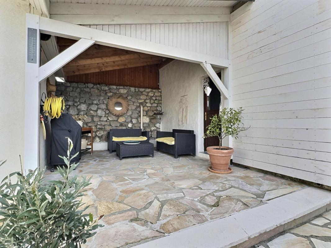 VEREL-PRAGONDRAN Propriété de charme avec piscine, composée de deux maisons indépendantes sur 2800m2 de terrain 4