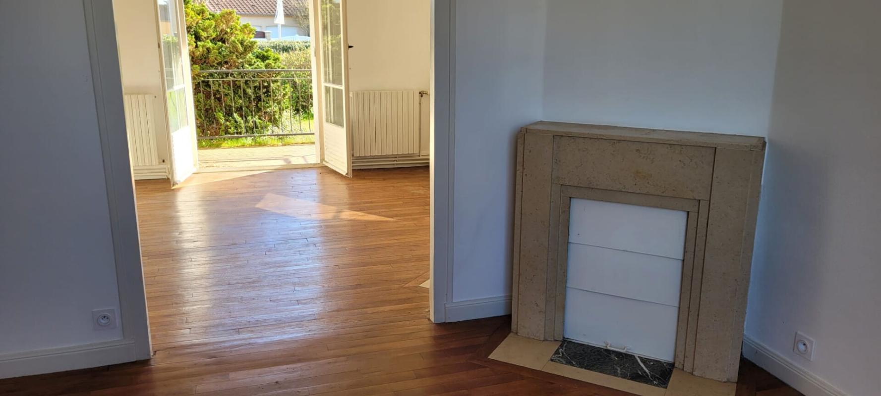 DEOLS BELLE MAISON DES ANNEES 30 17