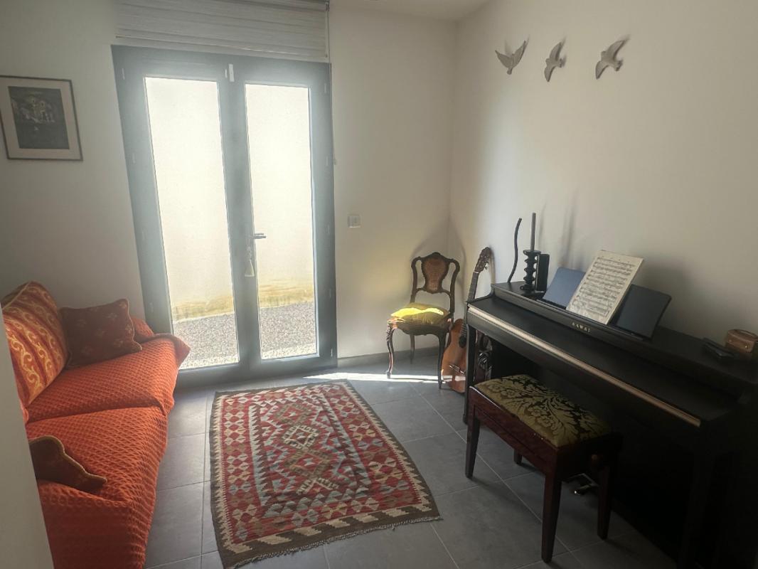 CLERMONT-L'HERAULT Très belle villa moderne dans les hauts de clermont 10