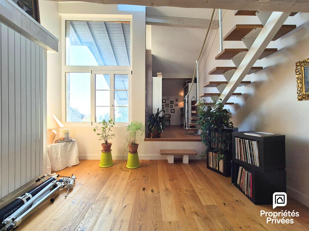 COLLONGES Maison en pierre rénovée - 4 ch - Jardin clos - Garage - Pays de Gex 12