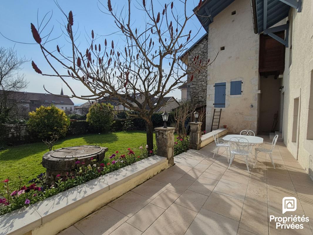 COLLONGES Maison en pierre rénovée - 4 ch - Jardin clos - Garage - Pays de Gex 3