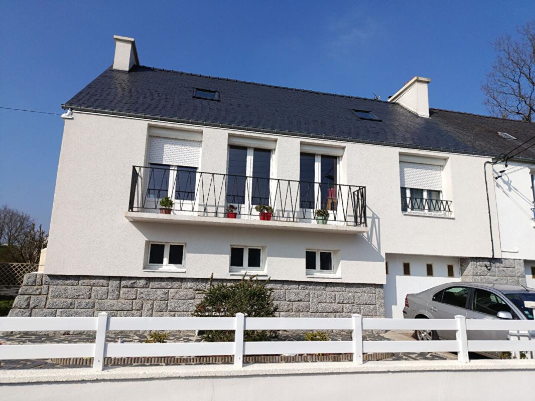 CARHAIX-PLOUGUER Maison 129 M2  4 chambres 1