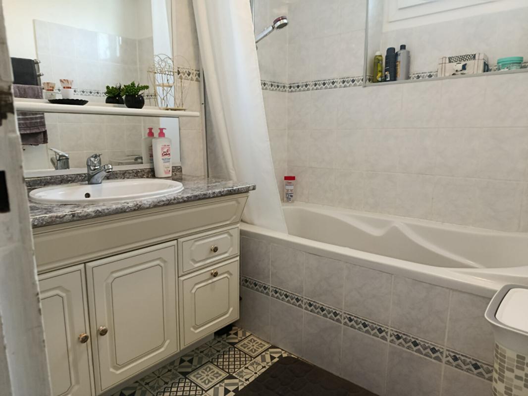 CARHAIX-PLOUGUER Maison 129 M2  4 chambres 12