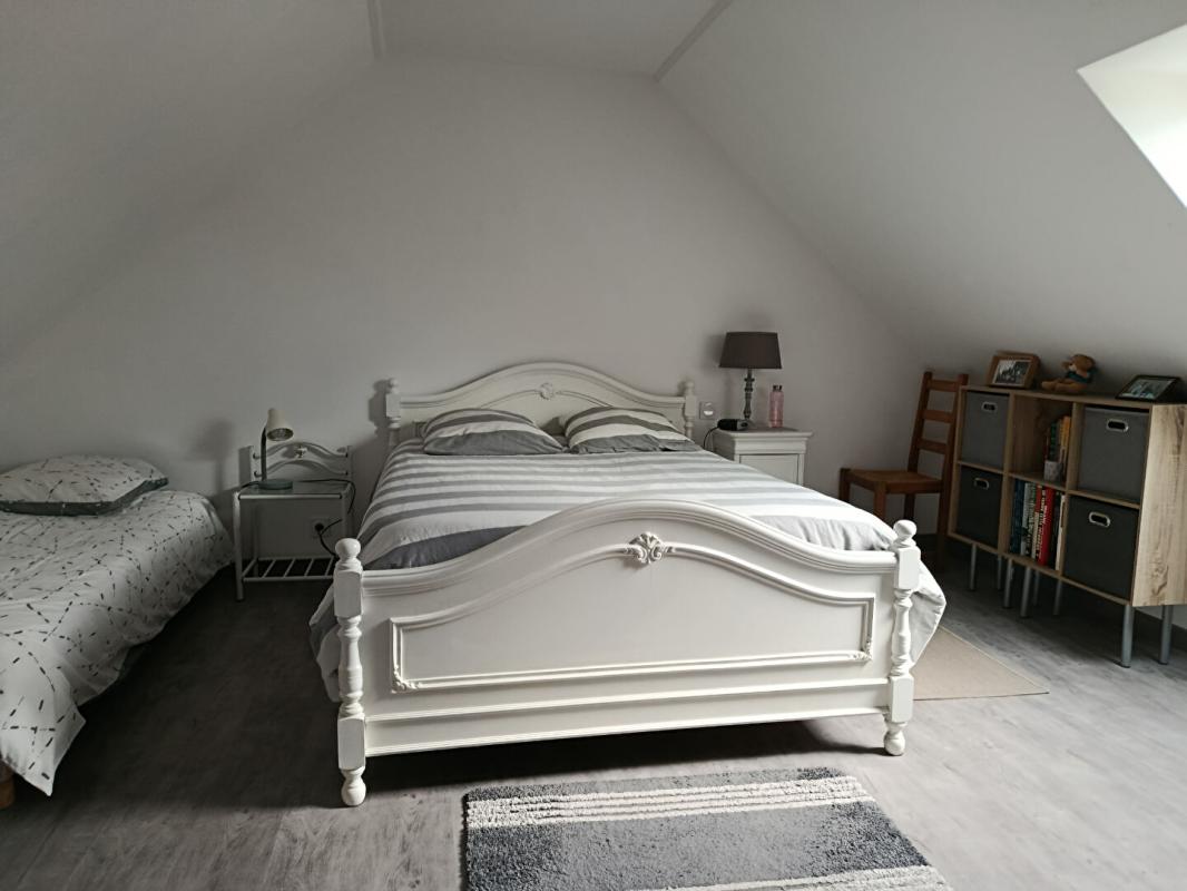 CARHAIX-PLOUGUER Maison 129 M2  4 chambres 15