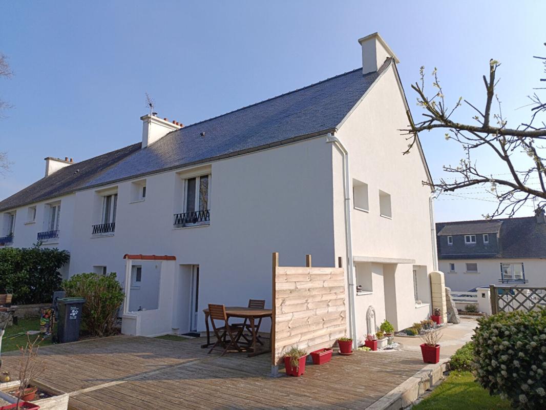 CARHAIX-PLOUGUER Maison 129 M2  4 chambres 17