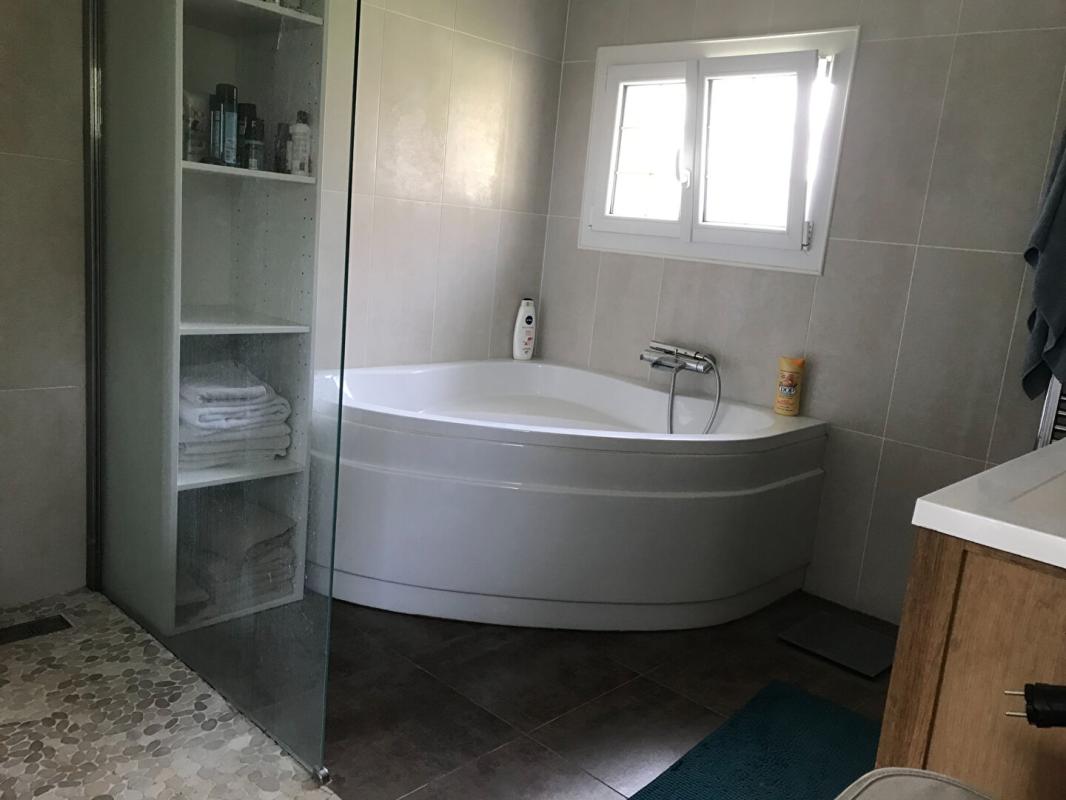 LA CAILLERE-SAINT-HILAIRE Maison 8 chambres sur 2846 m² de terrain 9