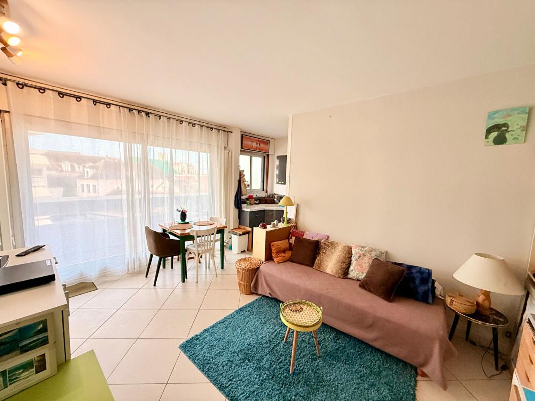 AUXERRE Au coeur d'Auxerre dans une résidence sécurisée avec gardien Appartement 2 pièce(s) 1