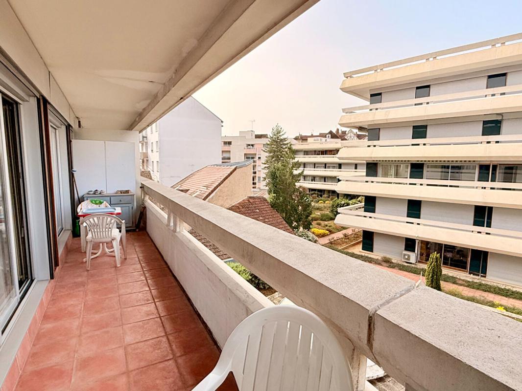 AUXERRE Au coeur d'Auxerre dans une résidence sécurisée avec gardien Appartement 2 pièce(s) 12
