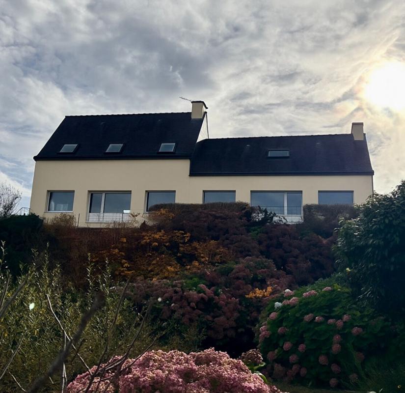 SAINT-CAST-LE-GUILDO Maison Saint Cast Le Guildo 6 pièce(s) 179 m2 1