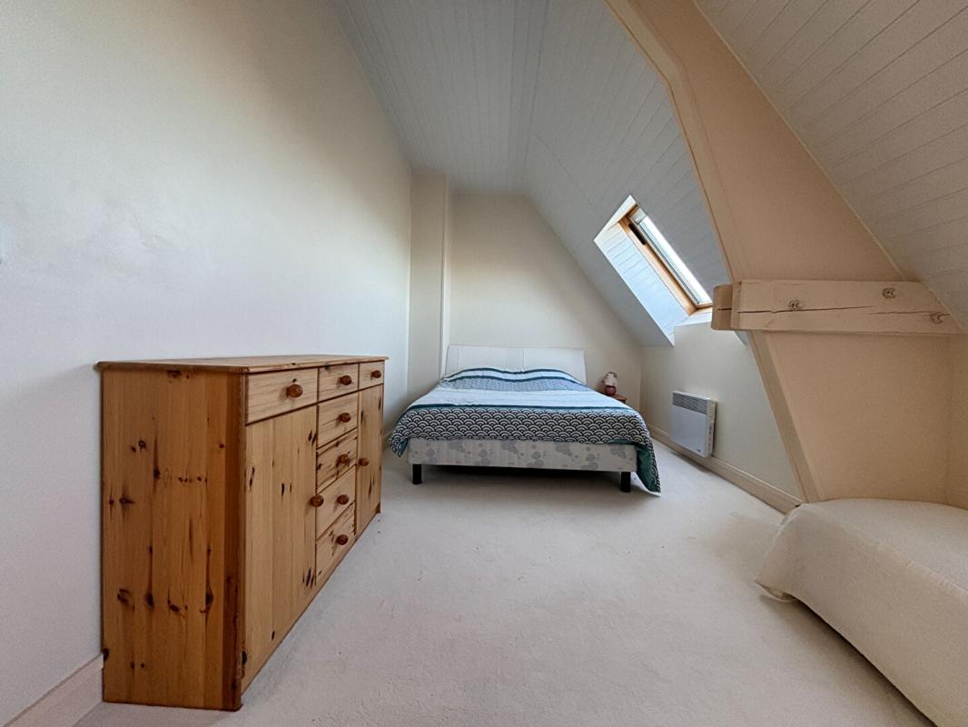 SAINT-CAST-LE-GUILDO Maison Saint Cast Le Guildo 6 pièce(s) 179 m2 12