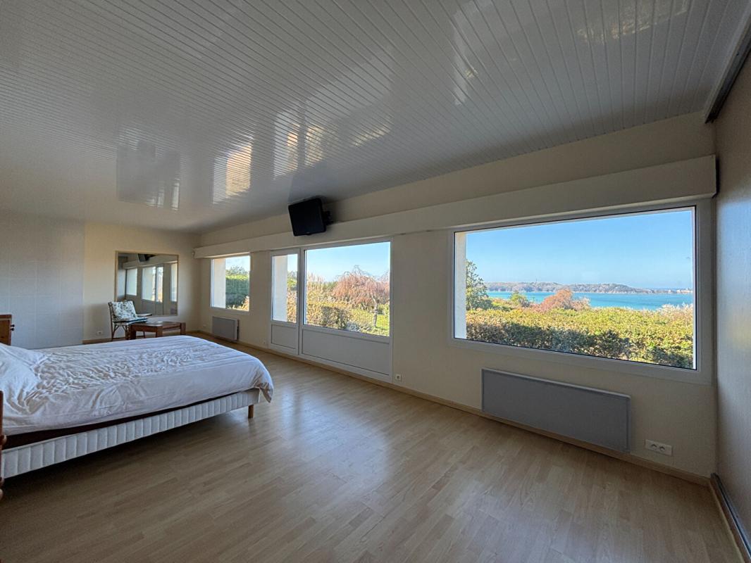 SAINT-CAST-LE-GUILDO Maison Saint Cast Le Guildo 6 pièce(s) 179 m2 7