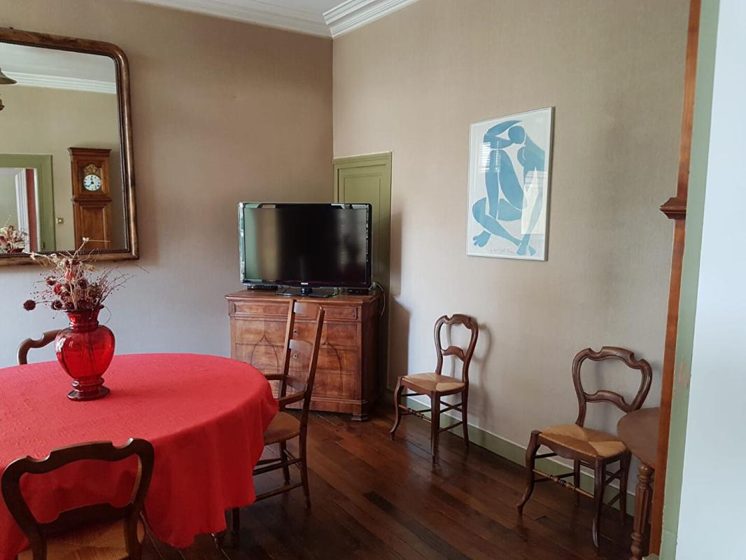 COULONGES-SUR-L'AUTIZE Maison de Maître et ses dépendances en coeur de ville 6