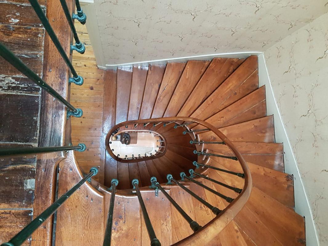 COULONGES-SUR-L'AUTIZE Maison de Maître et ses dépendances en coeur de ville 8