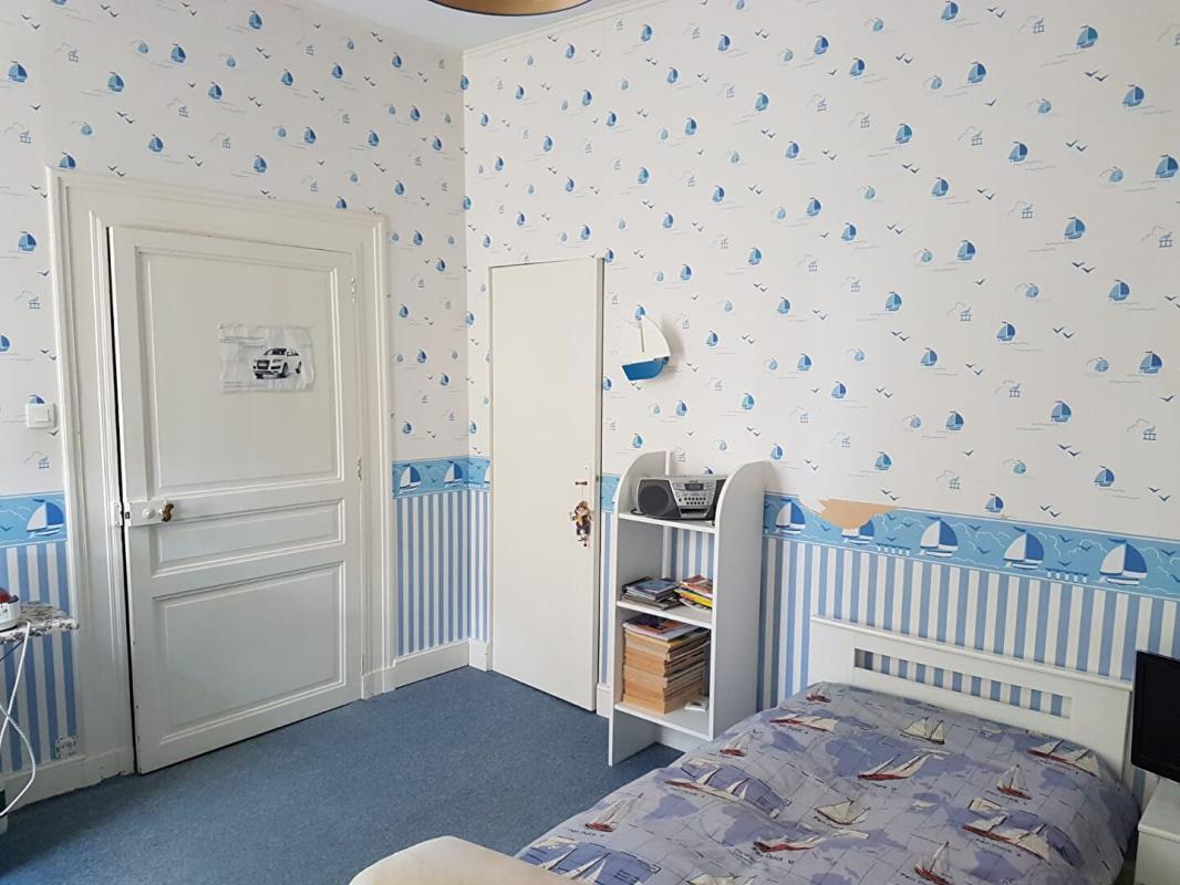 COULONGES-SUR-L'AUTIZE Maison de Maître et ses dépendances en coeur de ville 9