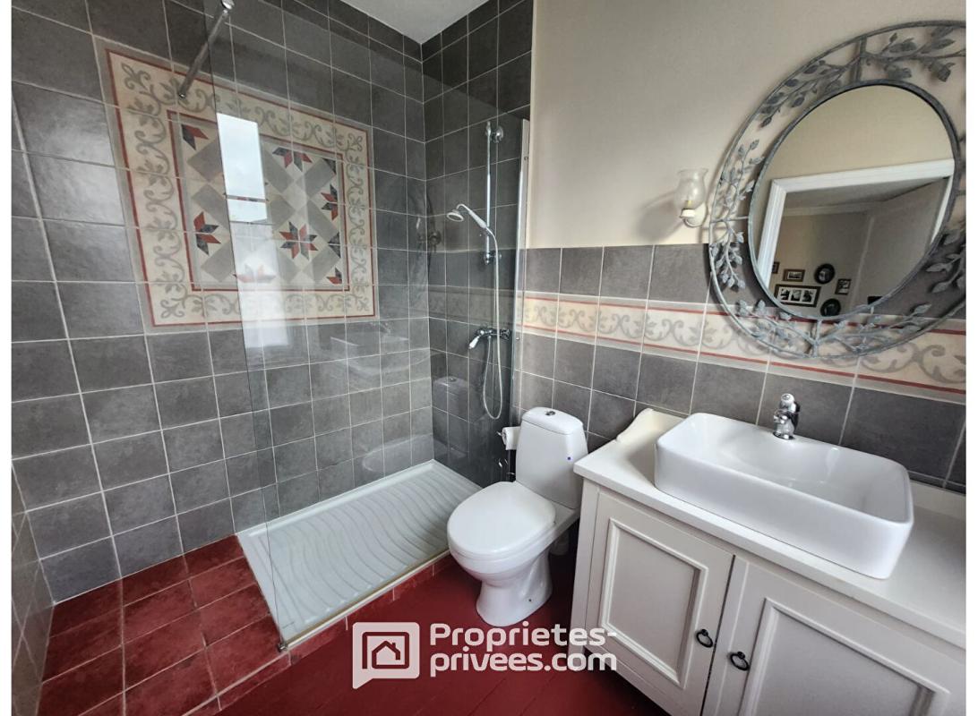 AVRANCHES Propriété de loisirs Avranches 7 pièce(s) 155 m2 11